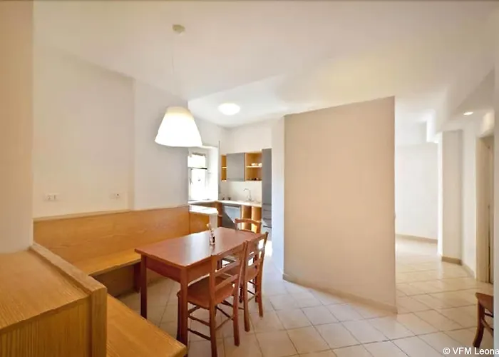 Residenza Conti מלון דירות רומא